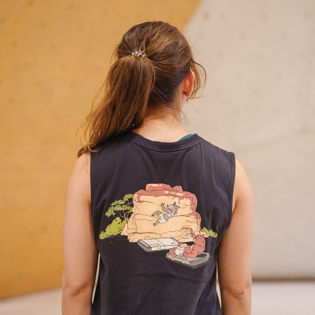 PODA - Women's Tank Top Bear & Serow